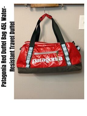 Patagonia Red Duffel Bag 45L Water-
Resistant Travel Duffel